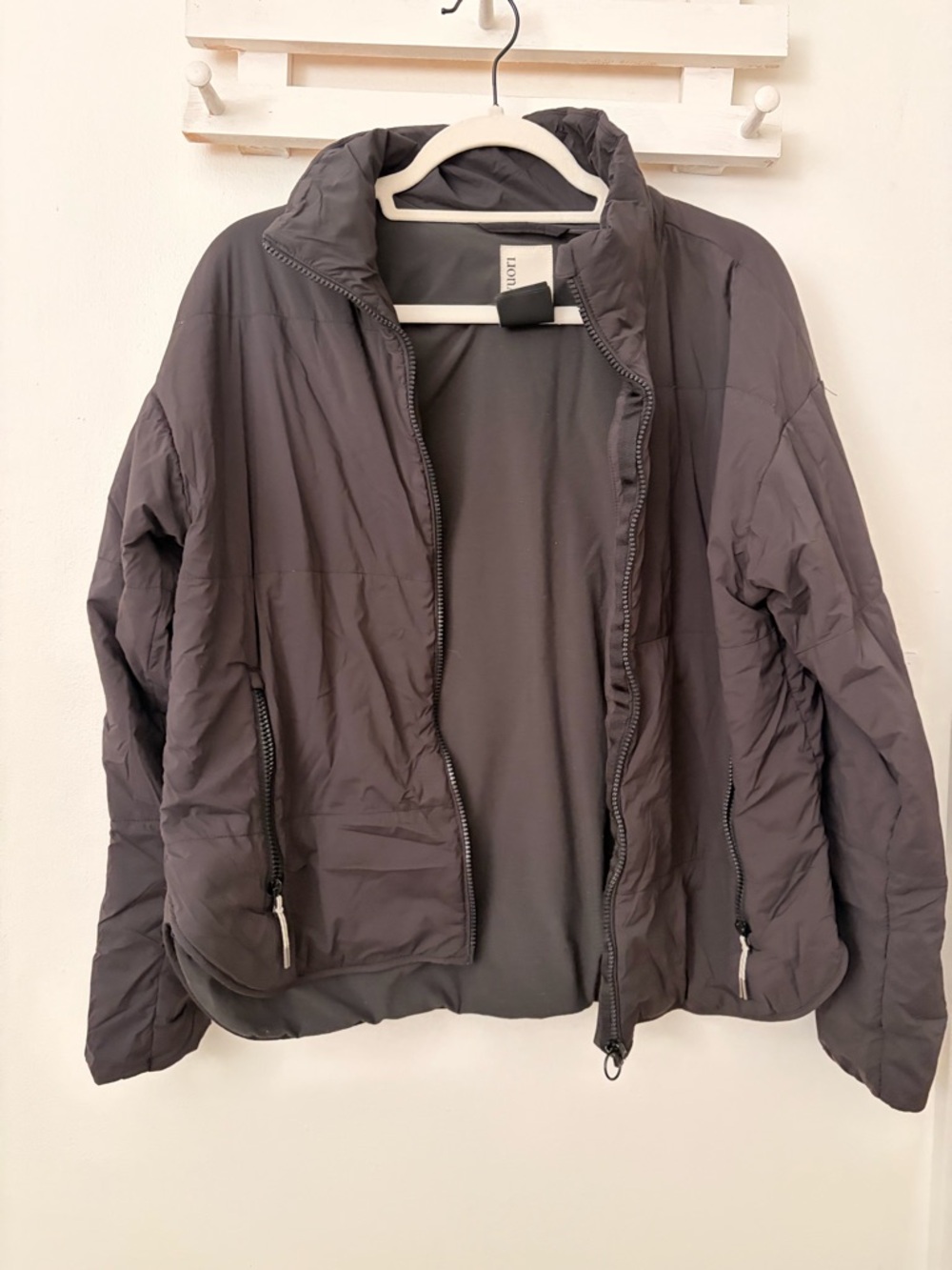 Vuori Black Canyon Jacket